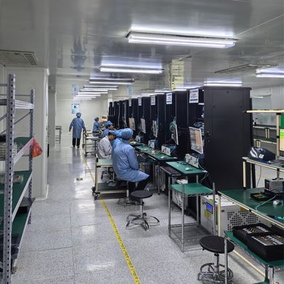 Hochgeschwindigkeitsoptischer Transceivermodul 100G QSFP28 CWDM4 2 km für Backbone und Metro, Zugriff und Aggregation