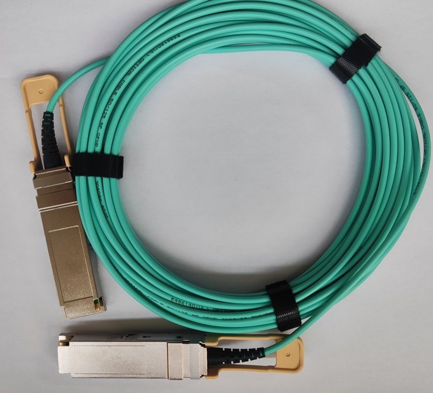 200G QSFP56 Aktivoptisches Kabel 26.56GBaud-Datenübertragung mit OM3/OM4-Konnektortyp QSFP56-Konnektor